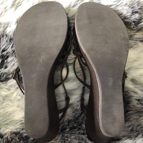 Brown strappy wedge in very good condition, size 8.5 - Picture 6 of 8